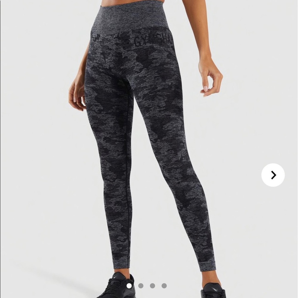 GYMSHARK seamless camo black leggings